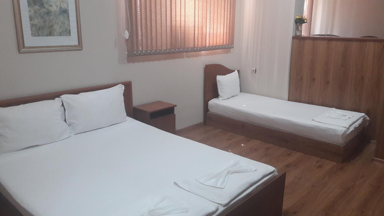 Fenerite Family Hotel Tyrgowiszte Zewnętrze zdjęcie