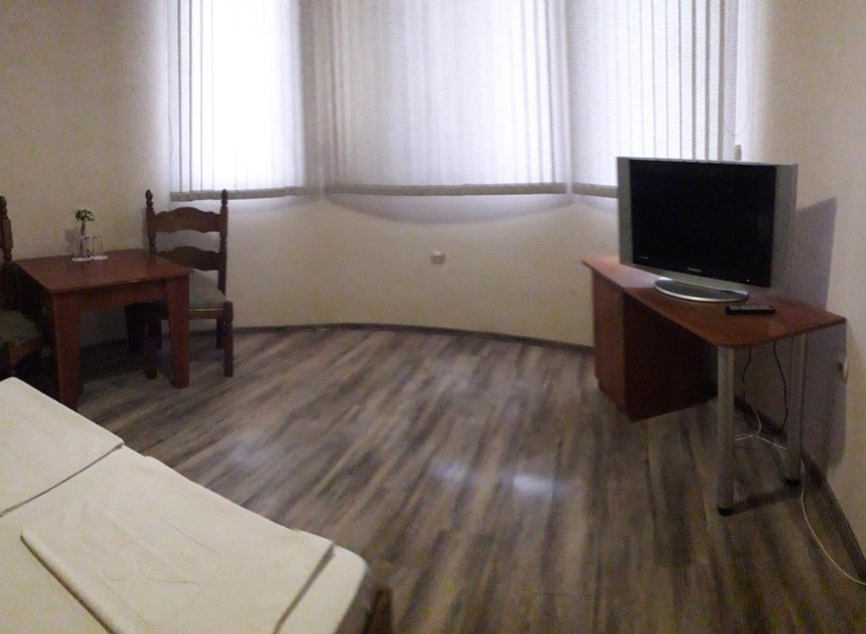 Fenerite Family Hotel Tyrgowiszte Zewnętrze zdjęcie