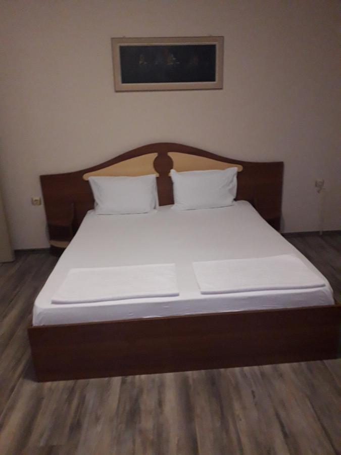 Fenerite Family Hotel Tyrgowiszte Zewnętrze zdjęcie