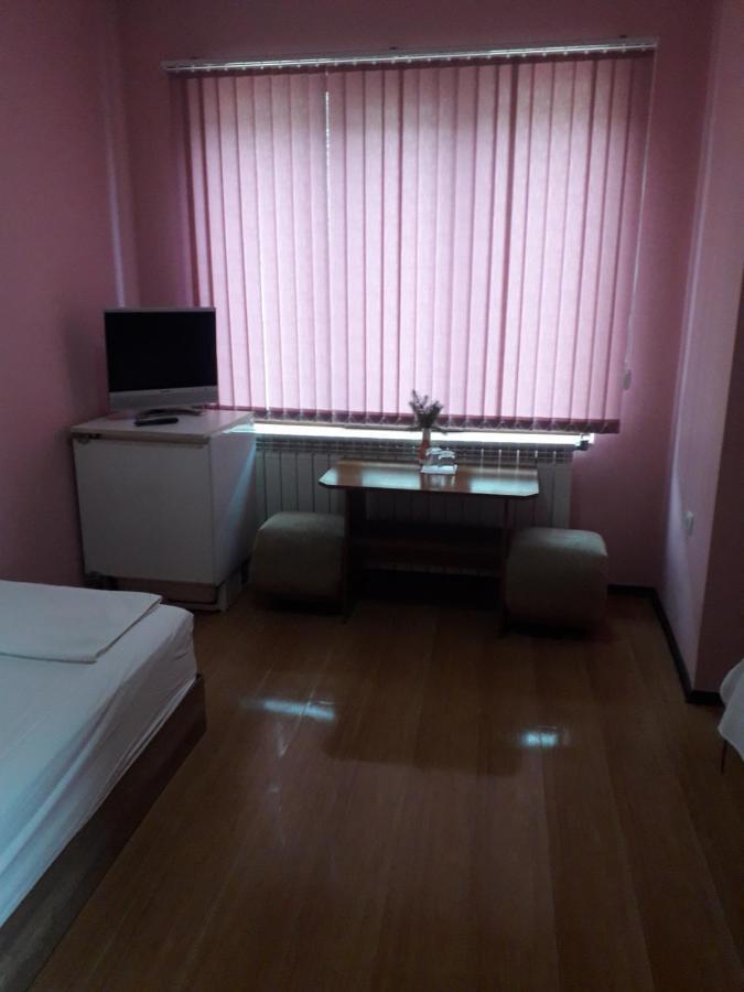 Fenerite Family Hotel Tyrgowiszte Zewnętrze zdjęcie